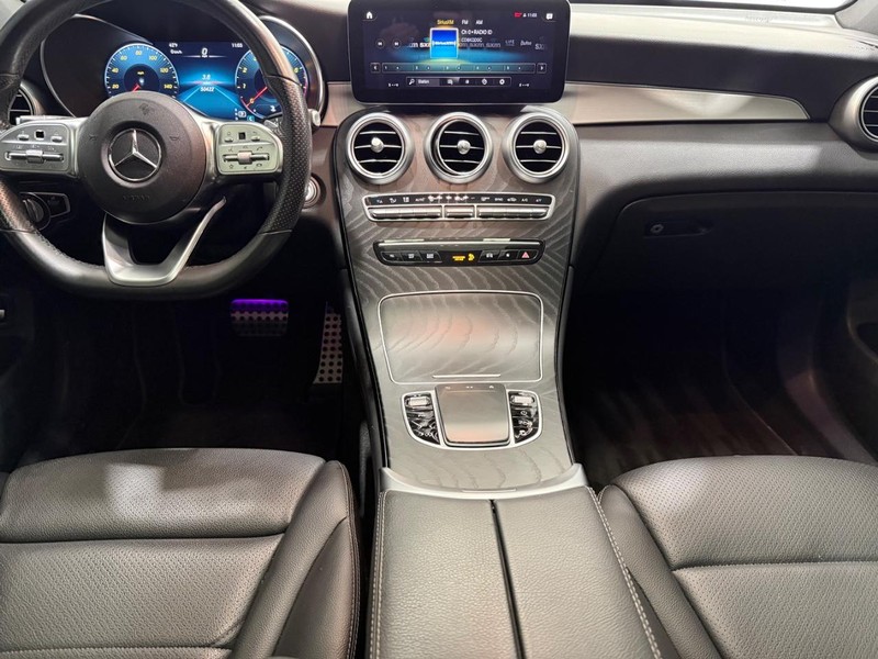 Mercedes-Benz GLC Vehicle Image 9