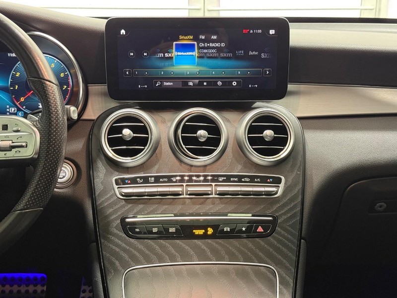 Mercedes-Benz GLC Vehicle Image 10