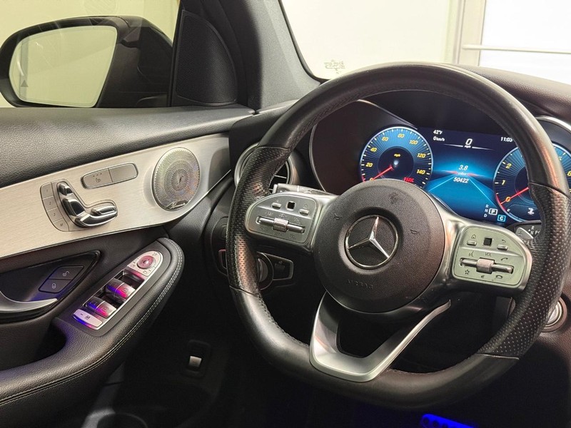 Mercedes-Benz GLC Vehicle Image 11