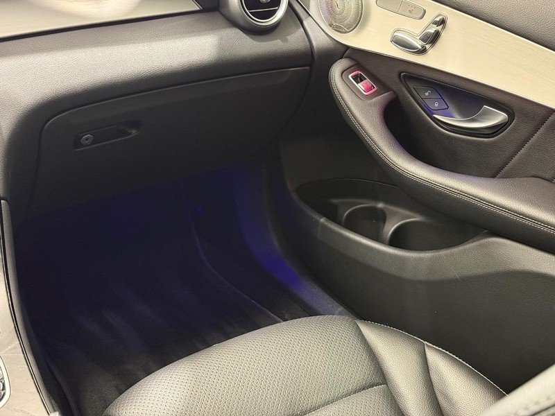 Mercedes-Benz GLC Vehicle Image 12