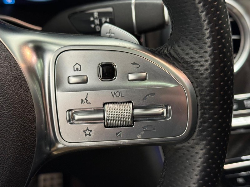 Mercedes-Benz GLC Vehicle Image 15