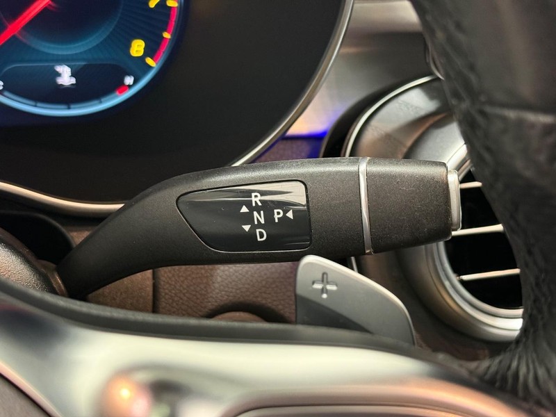 Mercedes-Benz GLC Vehicle Image 16