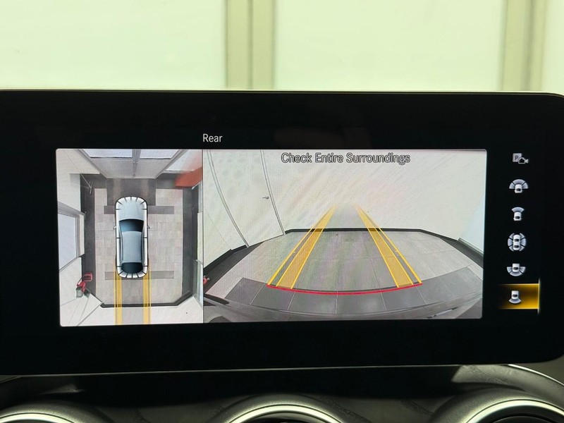 Mercedes-Benz GLC Vehicle Image 18