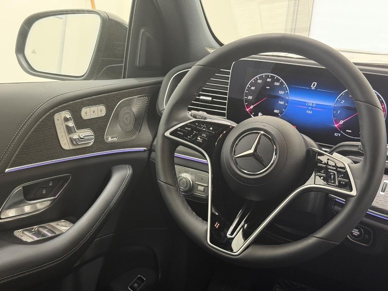 Mercedes-Benz GLE Vehicle Image 7