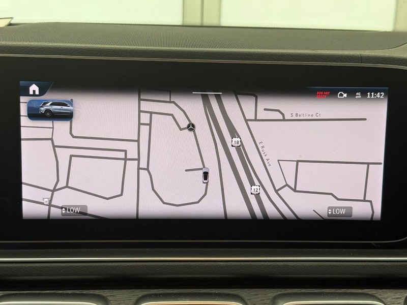 Mercedes-Benz GLE Vehicle Image 13