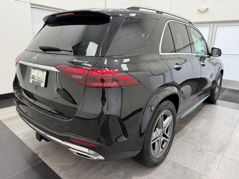 Mercedes-Benz GLE Vehicle Image 2