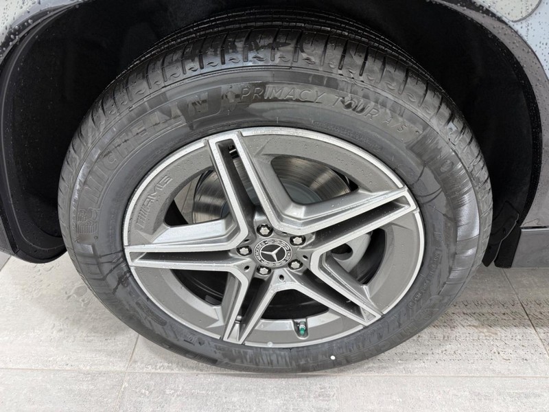 Mercedes-Benz GLE Vehicle Image 3