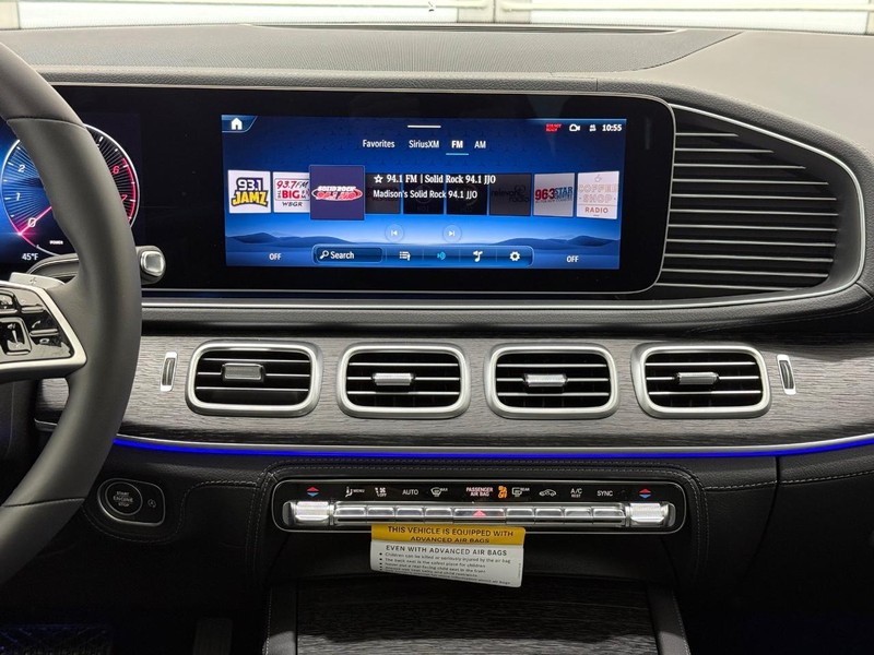 Mercedes-Benz GLE Vehicle Image 7