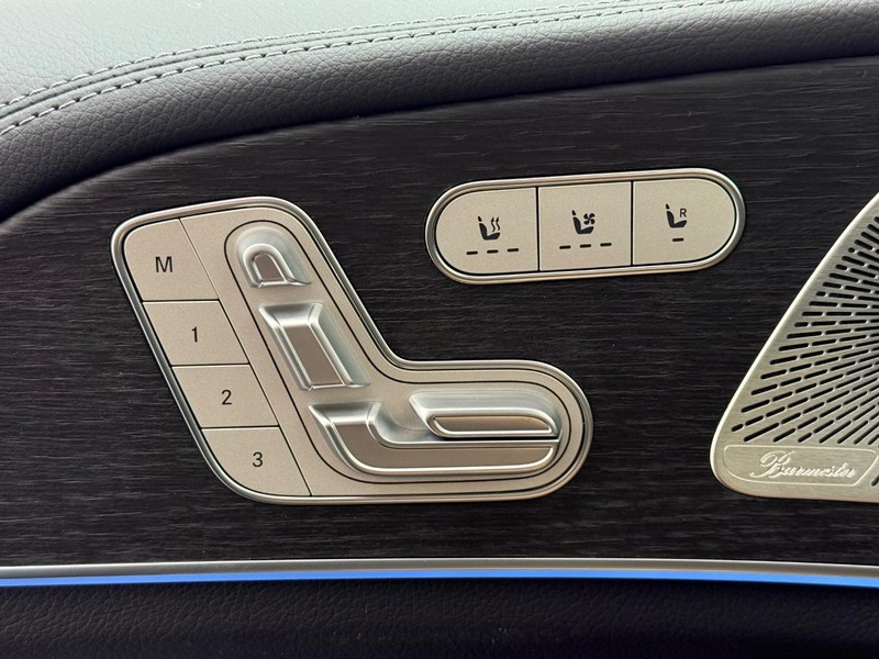 Mercedes-Benz GLE Vehicle Image 10