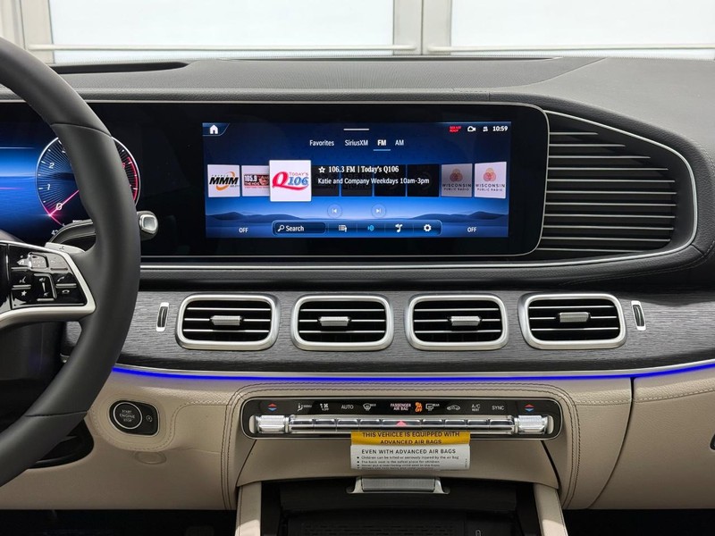 Mercedes-Benz GLE Vehicle Image 7