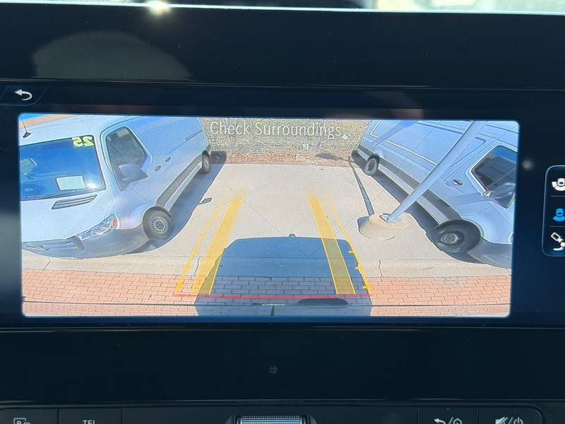 Mercedes-Benz Sprinter Cargo Van Vehicle Full-screen Gallery Image 18