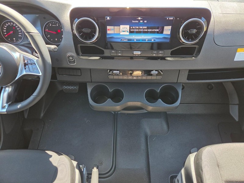 Mercedes-Benz Sprinter Van Vehicle Image 7
