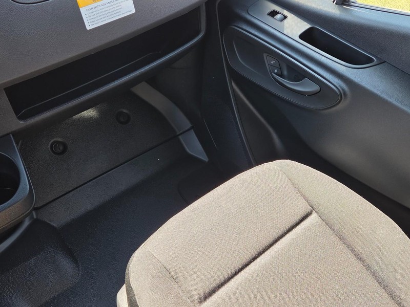 Mercedes-Benz Sprinter Van Vehicle Image 10