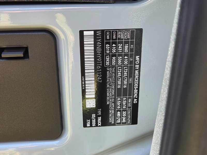 Mercedes-Benz Sprinter Van Vehicle Image 17