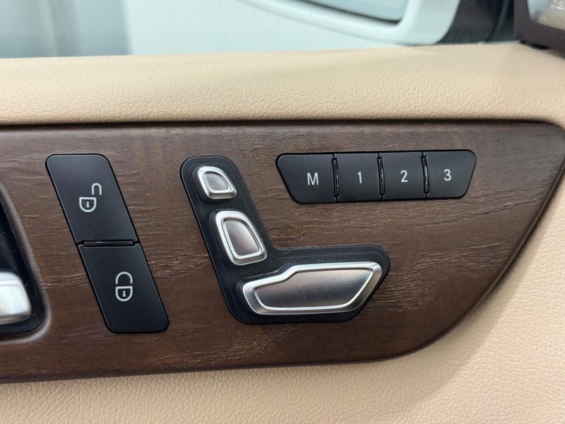 Mercedes-Benz GLE Vehicle Image 10