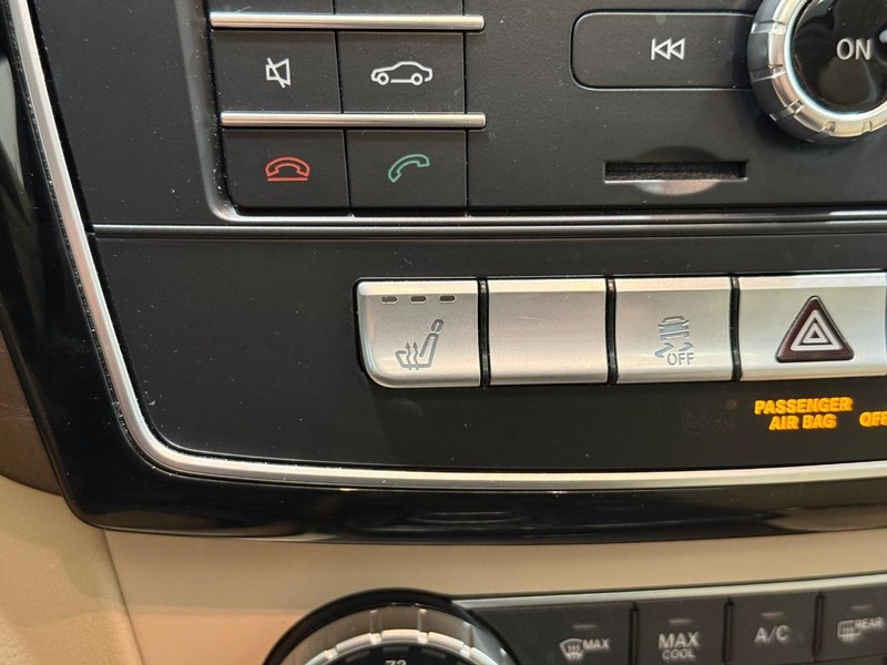 Mercedes-Benz GLE Vehicle Image 14