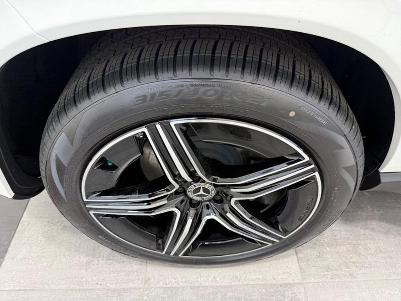 Mercedes-Benz GLE Vehicle Image 3