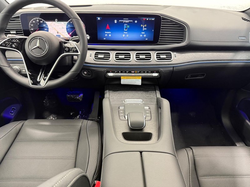 Mercedes-Benz GLE Vehicle Image 6
