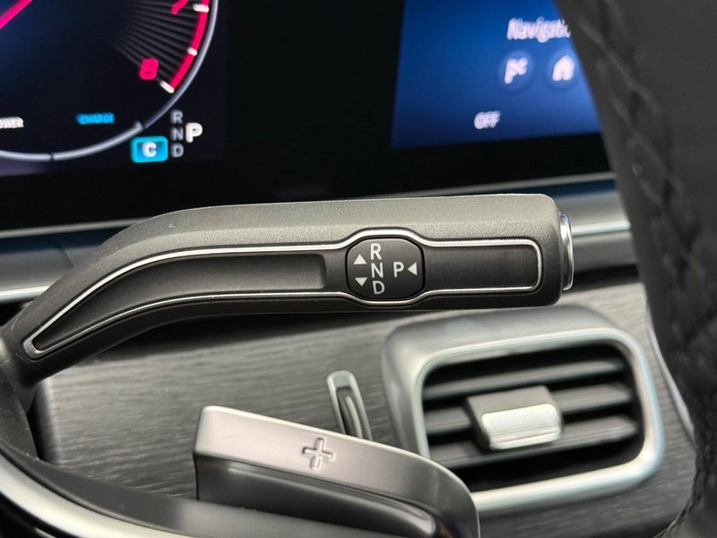 Mercedes-Benz GLE Vehicle Image 13
