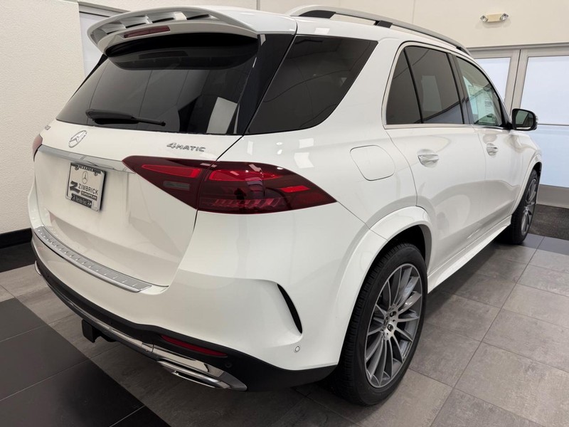 Mercedes-Benz GLE Vehicle Image 2