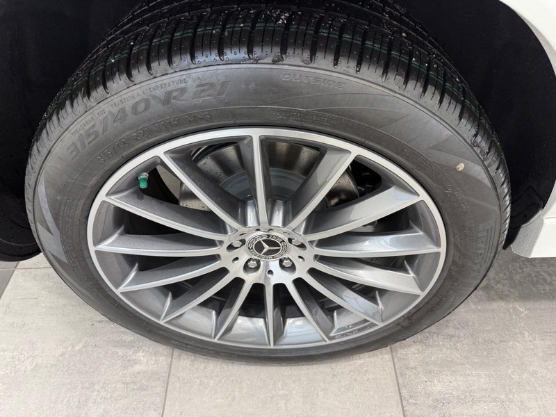 Mercedes-Benz GLE Vehicle Image 3