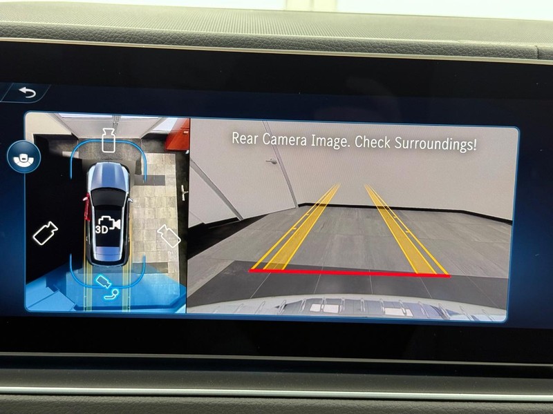 Mercedes-Benz GLE Vehicle Image 13