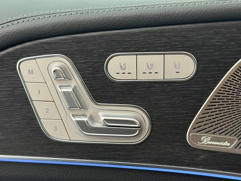 Mercedes-Benz GLE Vehicle Image 11