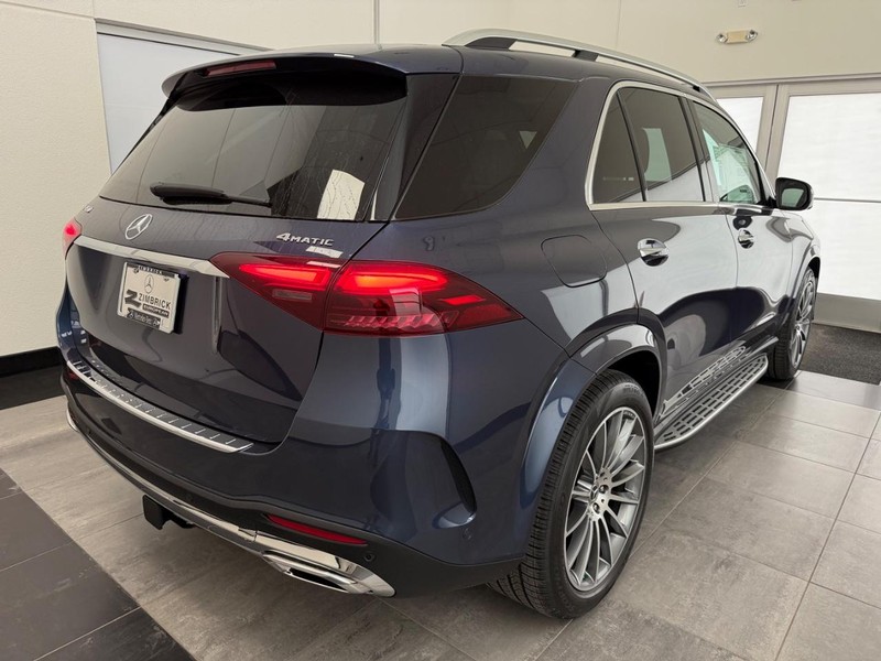 Mercedes-Benz GLE Vehicle Image 2