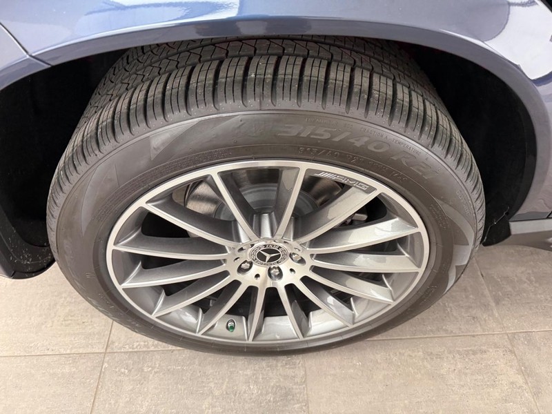 Mercedes-Benz GLE Vehicle Image 3