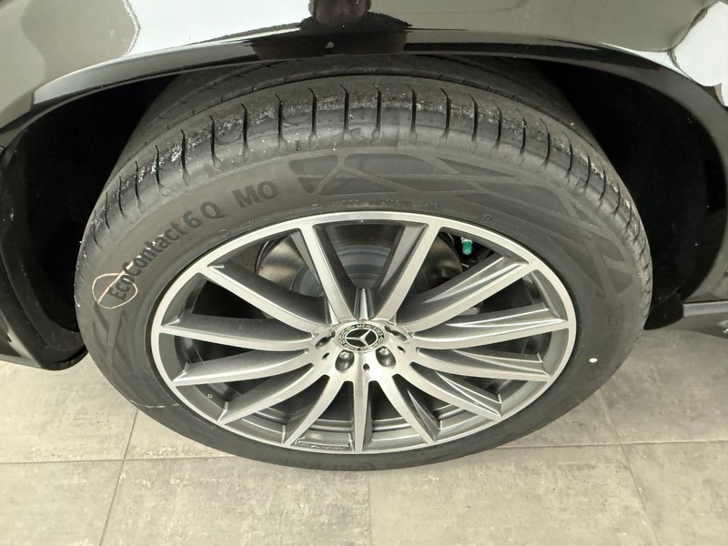 Mercedes-Benz GLS Vehicle Image 3