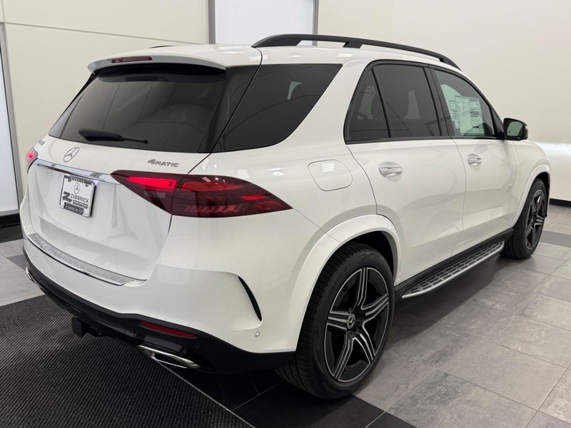 Mercedes-Benz GLE Vehicle Image 2