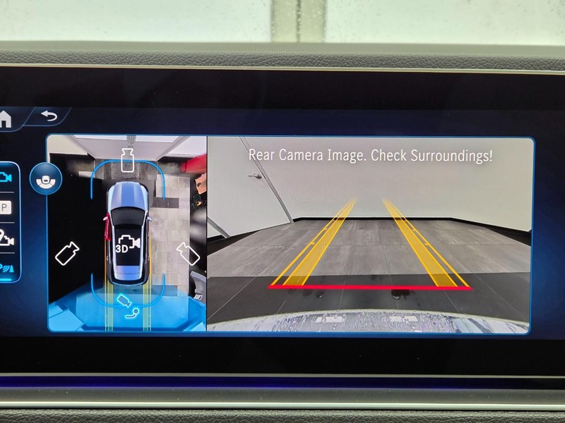 Mercedes-Benz GLE Vehicle Image 14