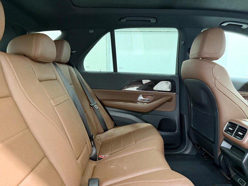 Mercedes-Benz GLE Vehicle Image 5