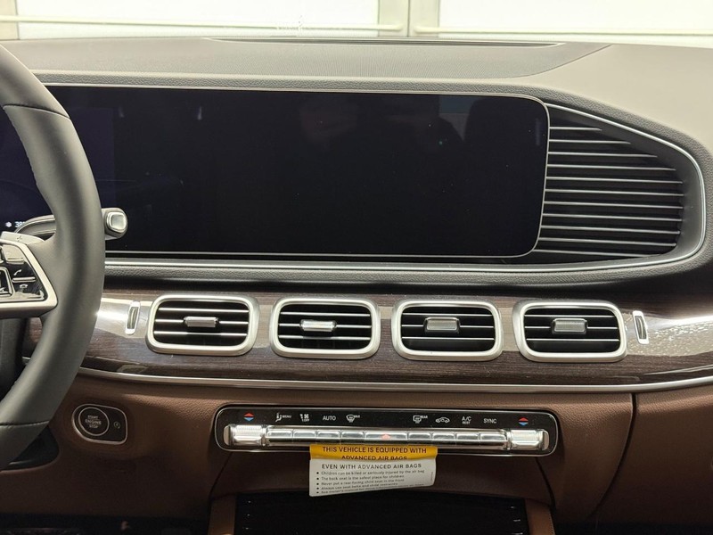 Mercedes-Benz GLE Vehicle Image 7