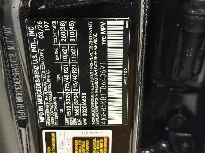 Mercedes-Benz GLE Vehicle Image 17