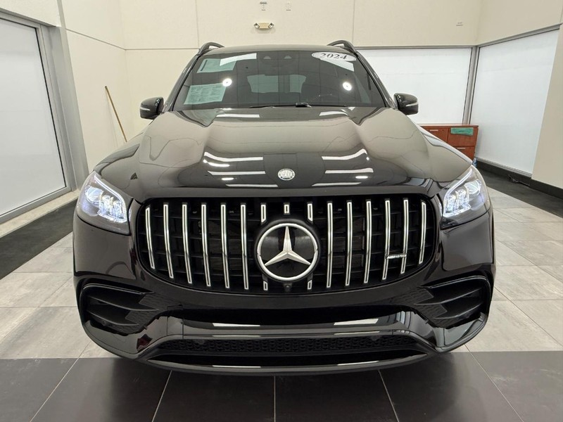 Mercedes-Benz GLS Vehicle Image 6