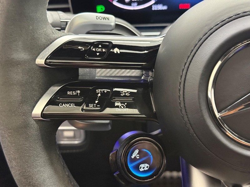 Mercedes-Benz GLS Vehicle Image 15