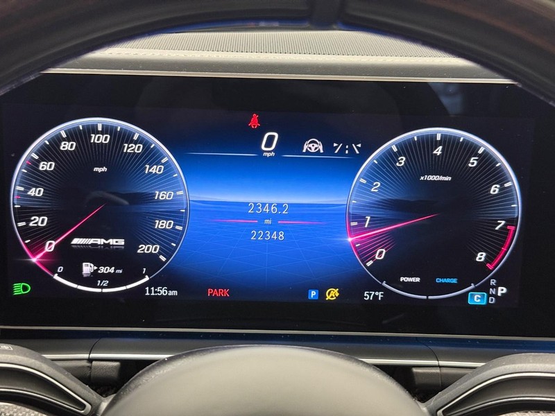 Mercedes-Benz GLS Vehicle Image 17