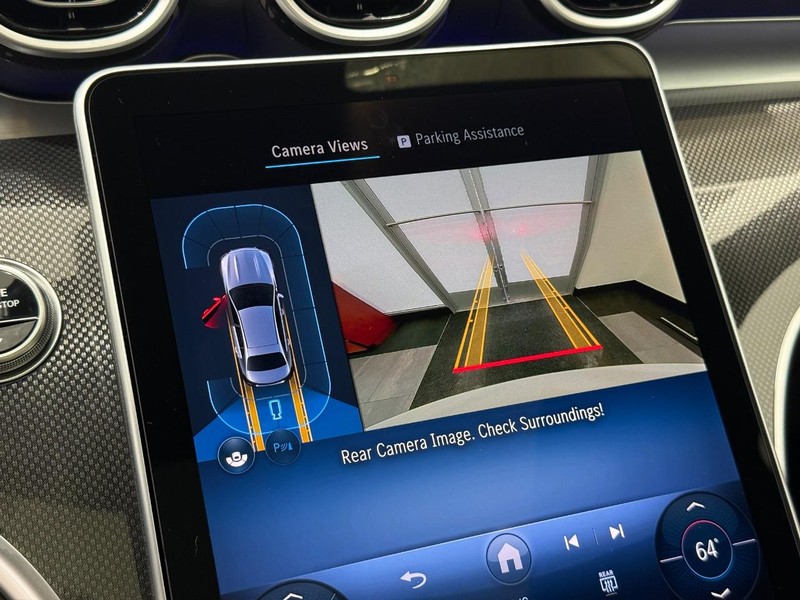 Mercedes-Benz C-Class Vehicle Image 16