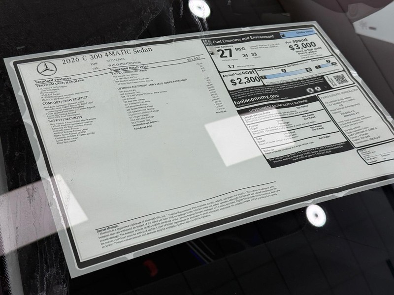 Mercedes-Benz C-Class Vehicle Image 4