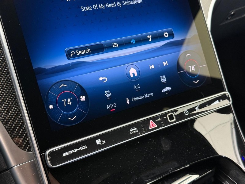 Mercedes-Benz C-Class Vehicle Image 15