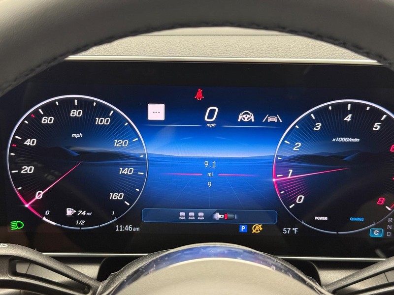 Mercedes-Benz GLC Vehicle Image 14