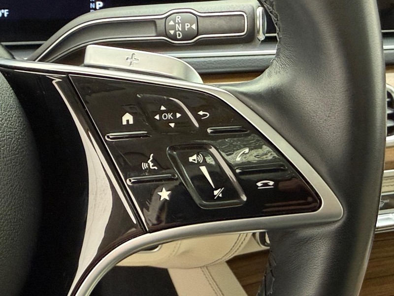 Mercedes-Benz GLE Vehicle Image 14