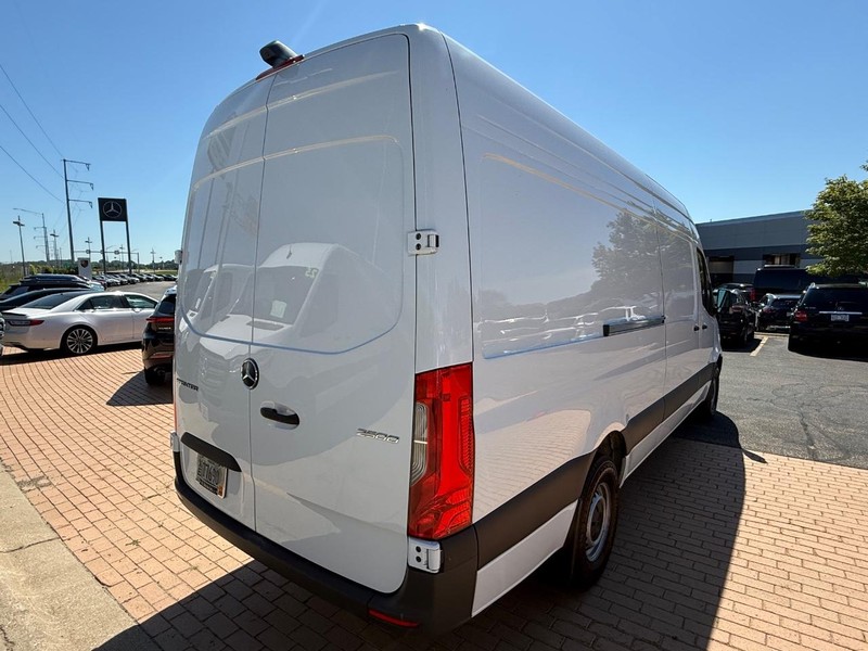 Mercedes-Benz Sprinter Cargo Van Vehicle Image 3