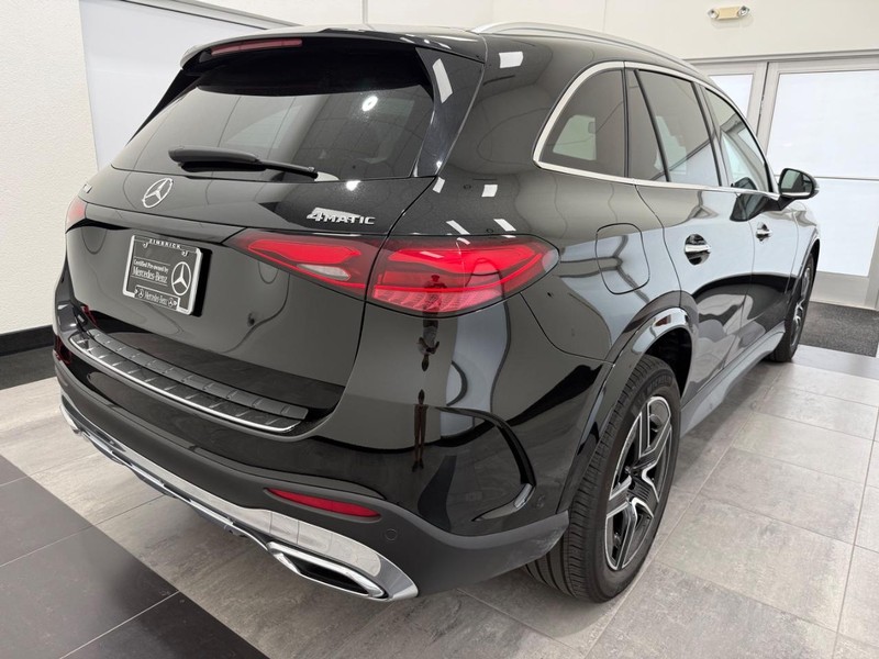 Mercedes-Benz GLC Vehicle Image 2