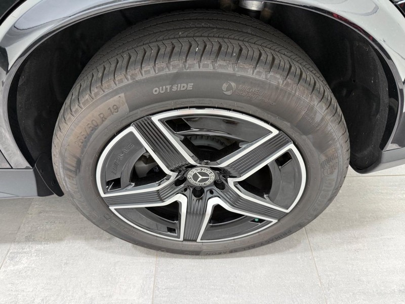 Mercedes-Benz GLC Vehicle Image 5