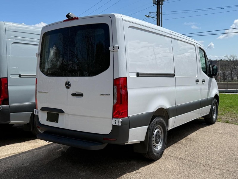 Mercedes-Benz Sprinter Van Vehicle Image 3