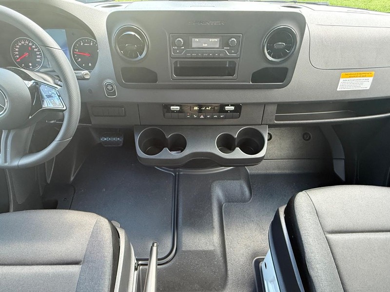 Mercedes-Benz Sprinter Van Vehicle Image 7