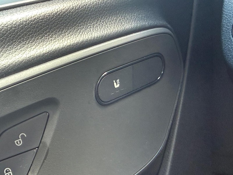 Mercedes-Benz Sprinter Van Vehicle Image 15