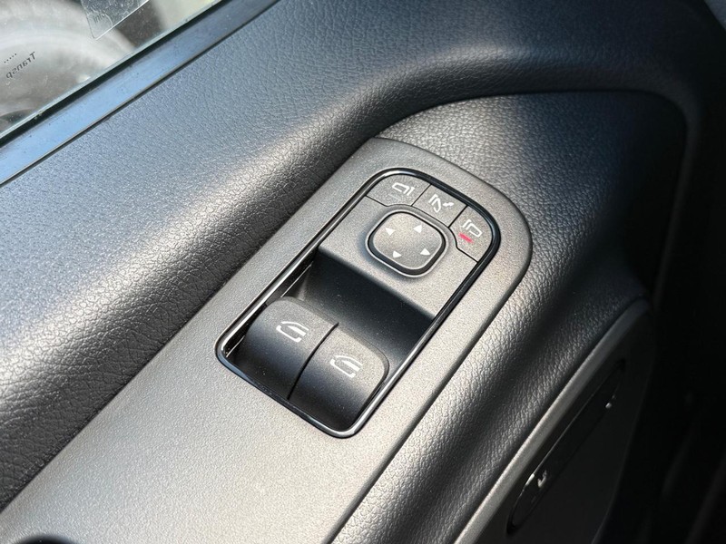 Mercedes-Benz Sprinter Van Vehicle Image 16